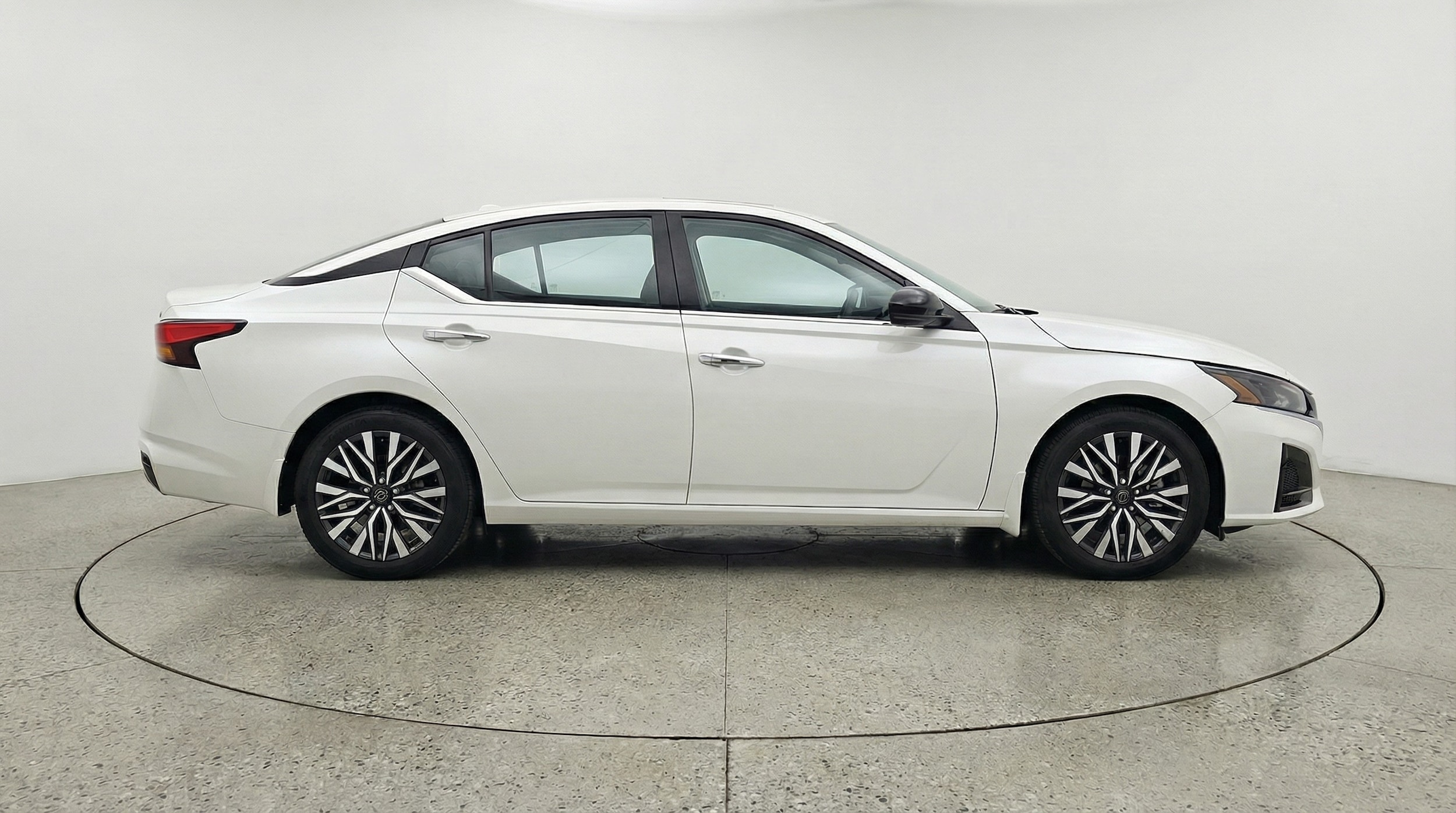 Thumbnail: 2025 Nissan Altima - 8