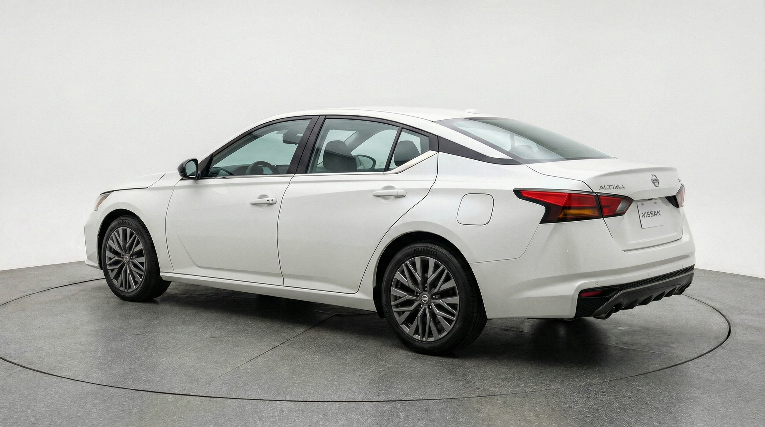 Thumbnail: 2025 Nissan Altima - 5