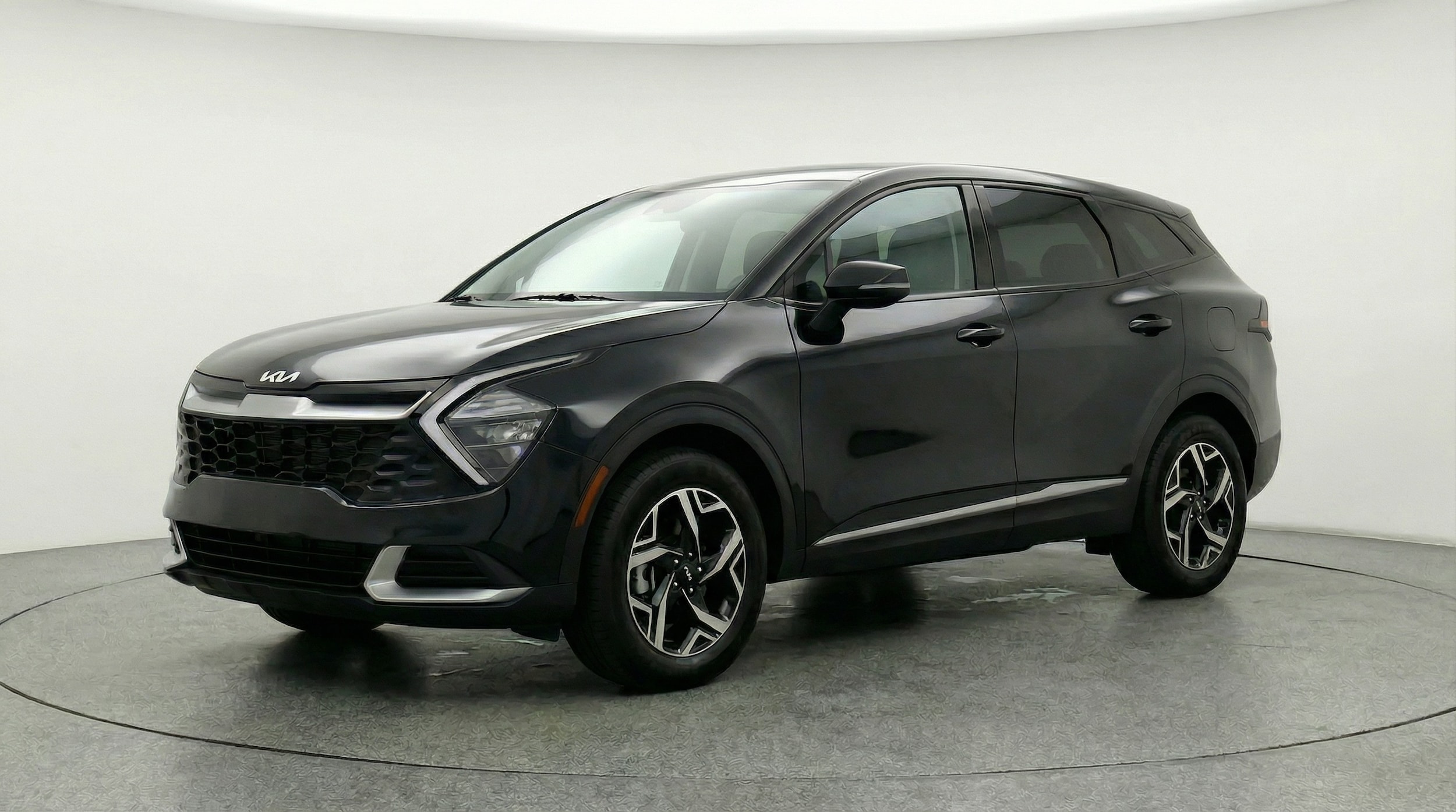 Thumbnail: 2025 Kia Sportage - 3