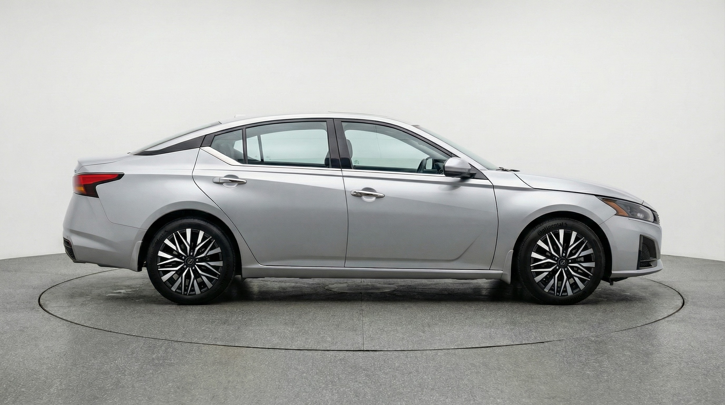 Thumbnail: 2025 Nissan Altima - 8