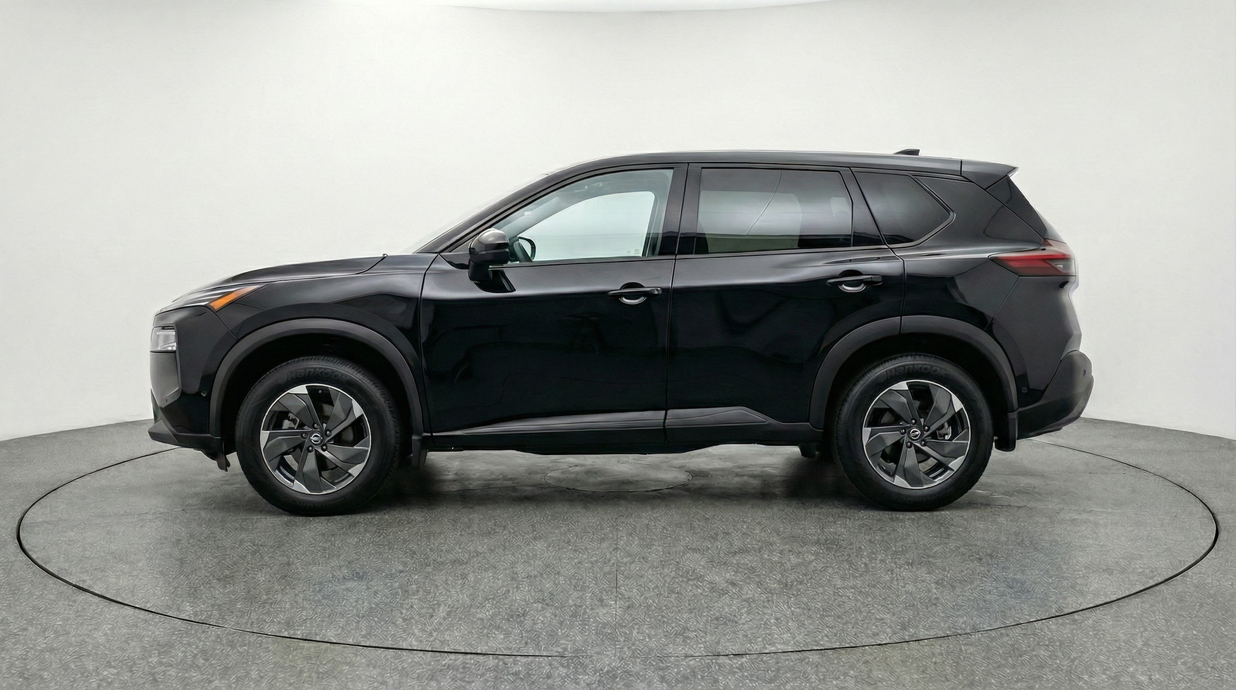 Thumbnail: 2025 Nissan Rogue - 4