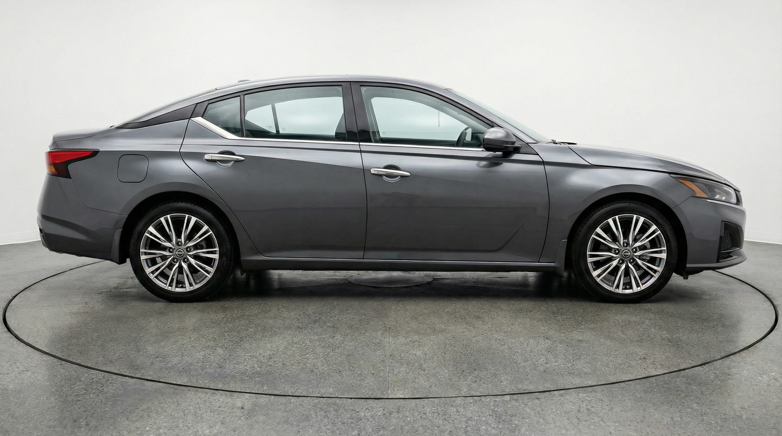 Thumbnail: 2025 Nissan Altima - 8