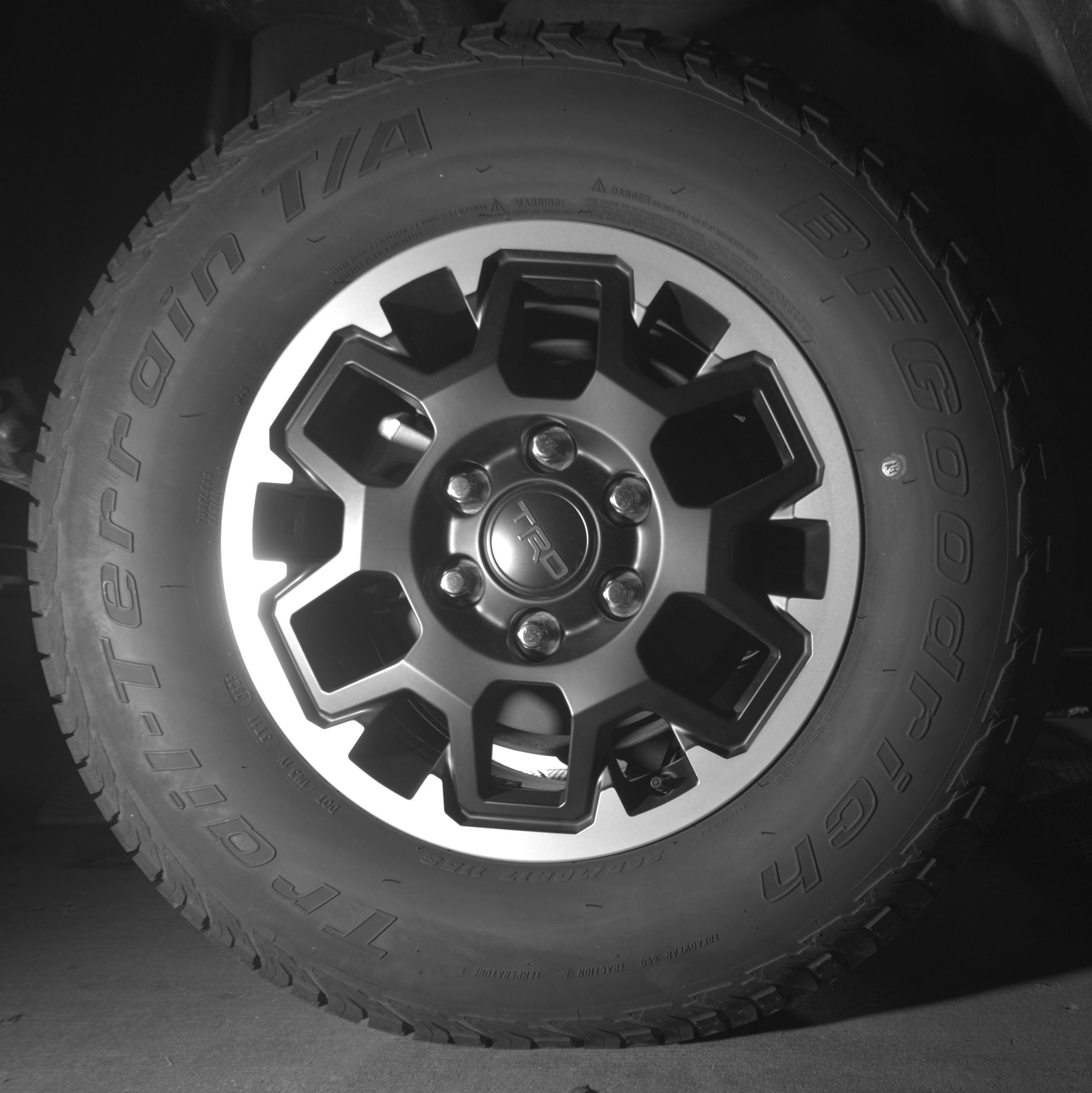 Thumbnail: 2025 Toyota Tacoma - 12