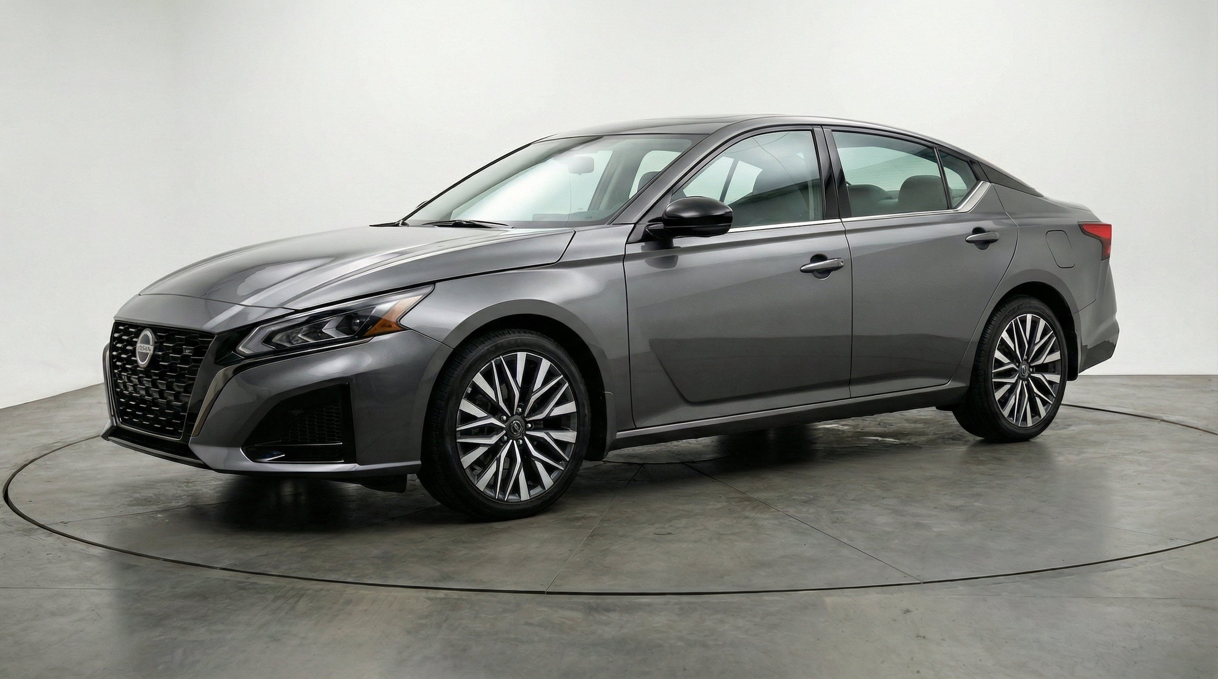 Thumbnail: 2025 Nissan Altima - 3