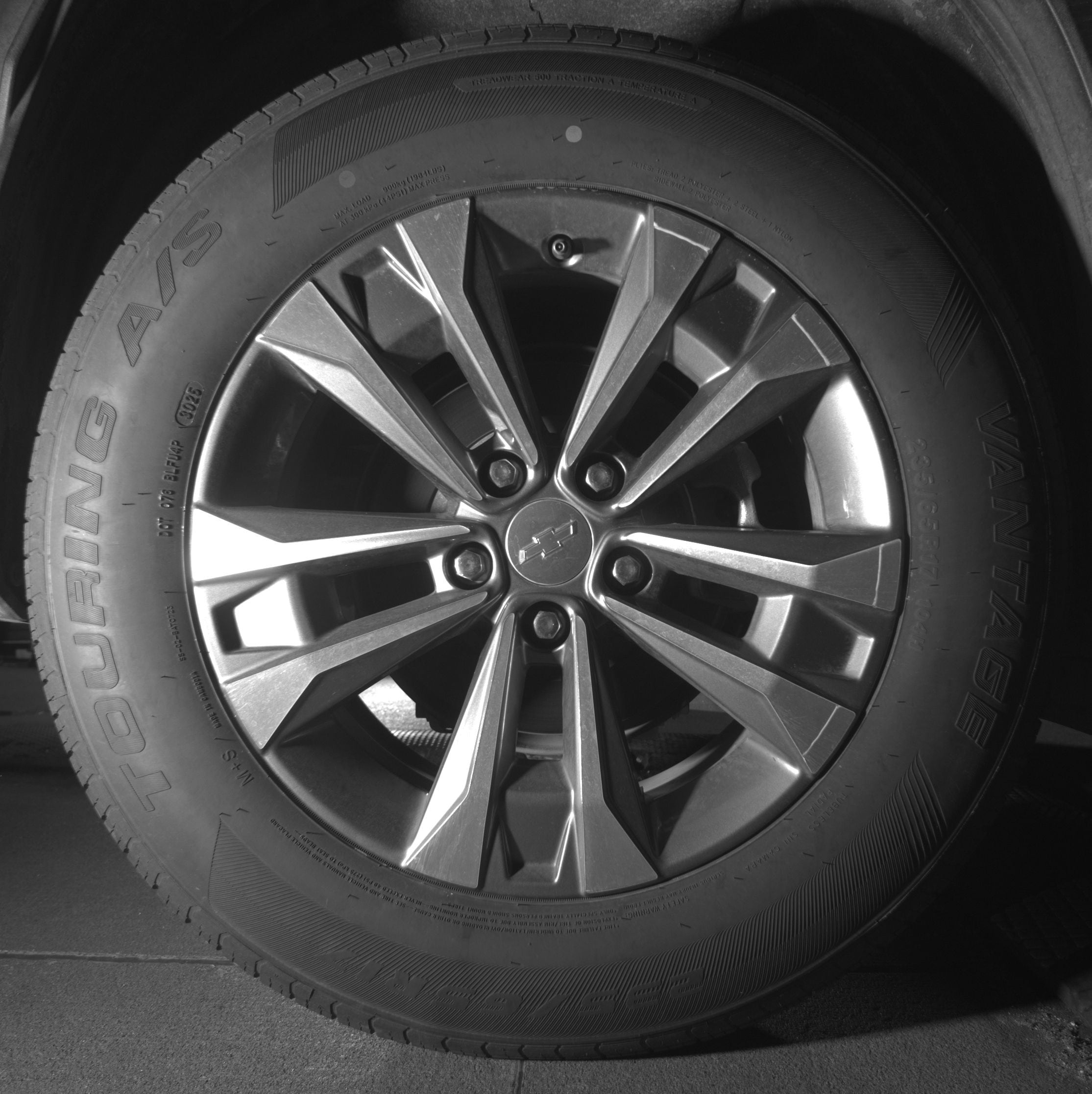 Thumbnail: 2025 Chevrolet Equinox - 12