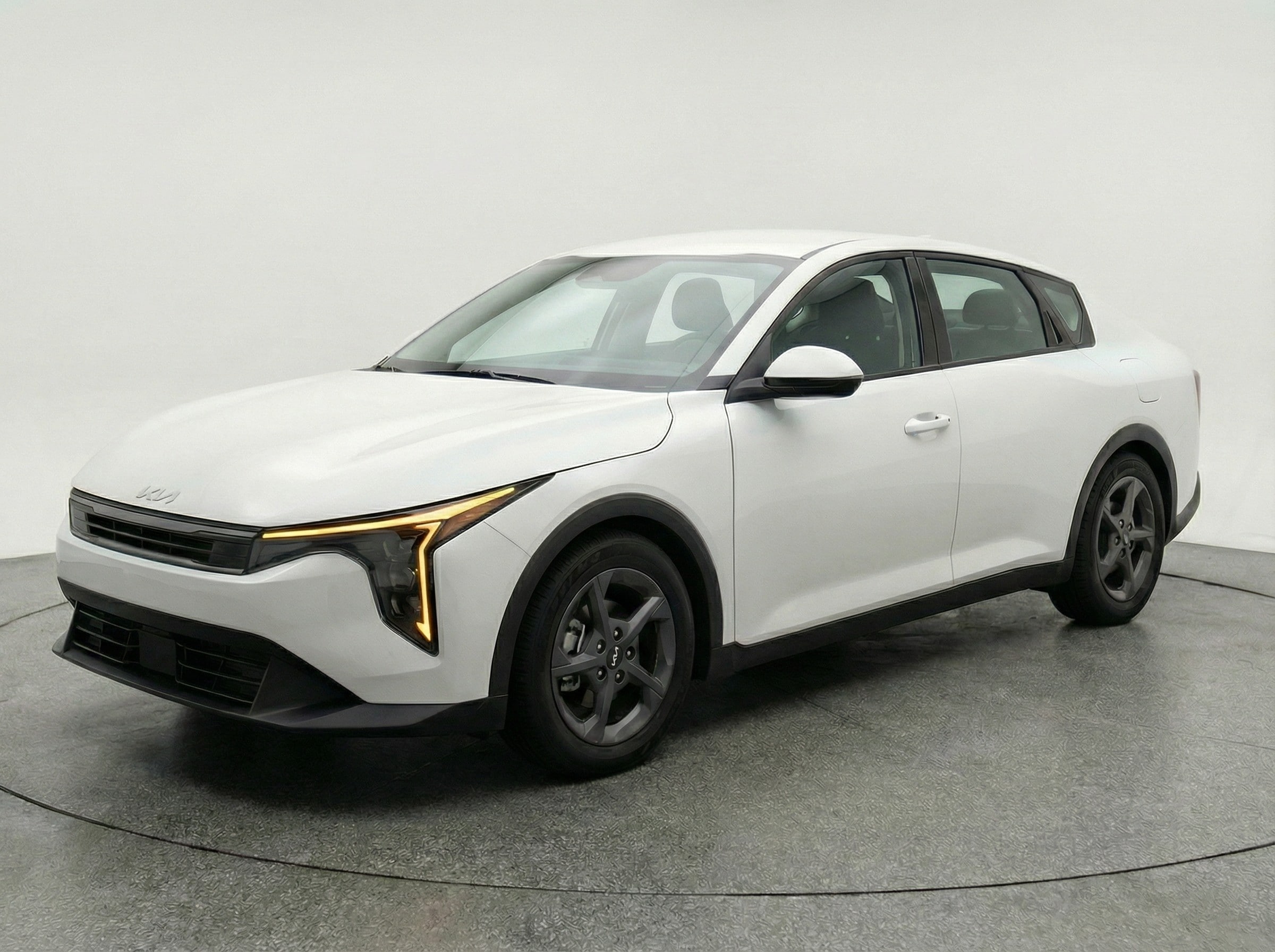 Thumbnail: 2025 Kia K4 - 3