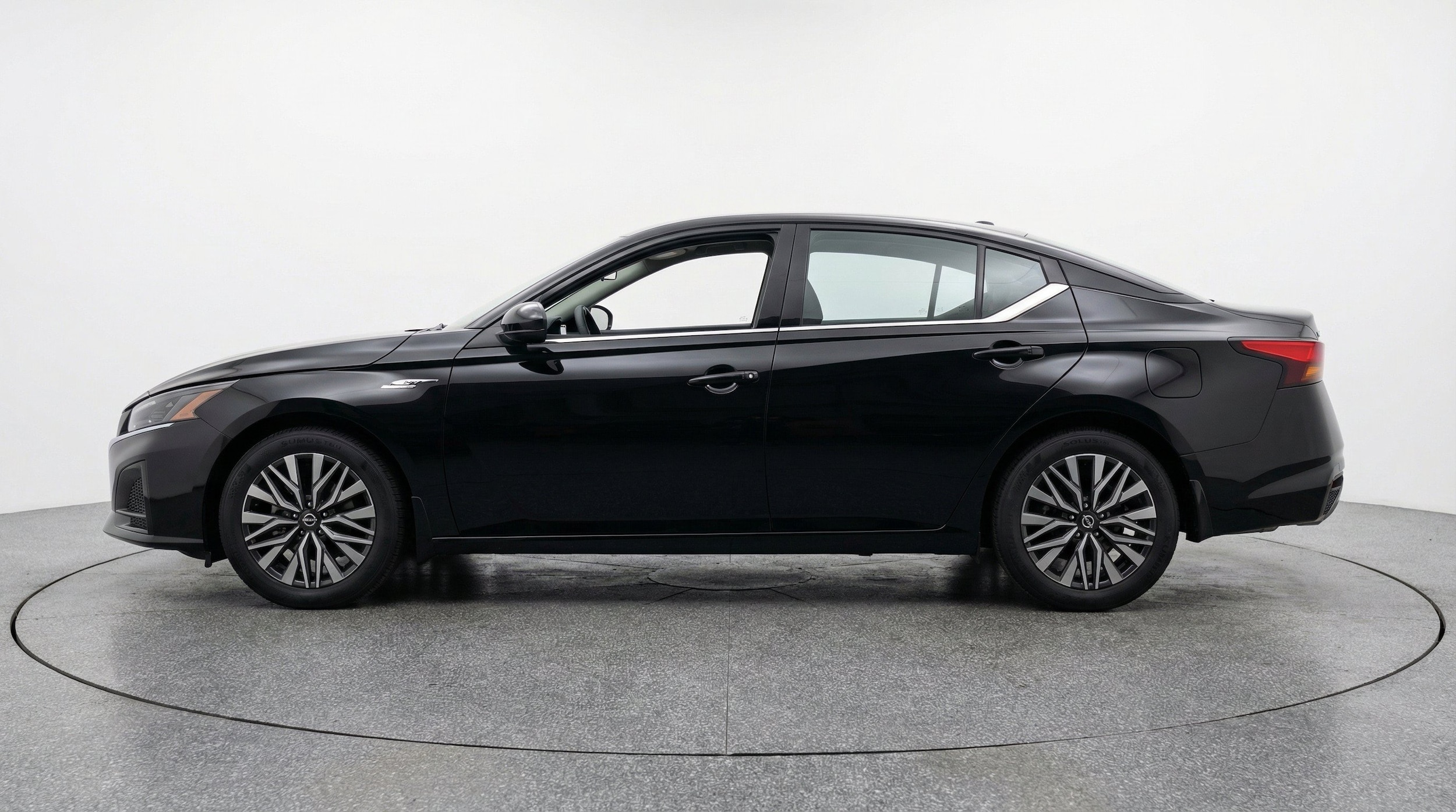 Thumbnail: 2026 Nissan Altima - 5