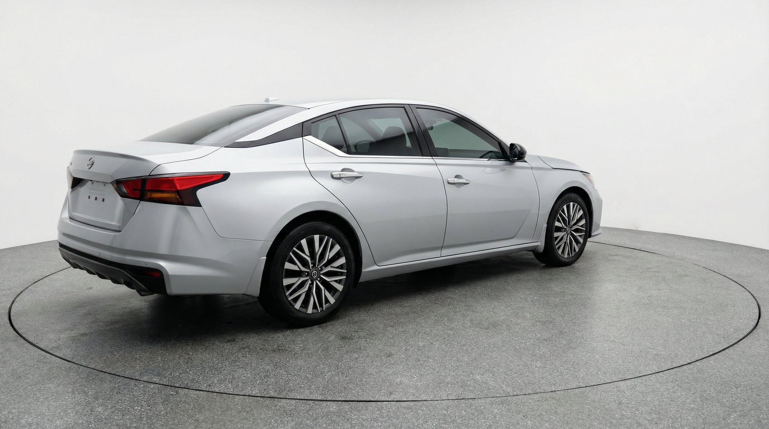 Thumbnail: 2025 Nissan Altima - 9