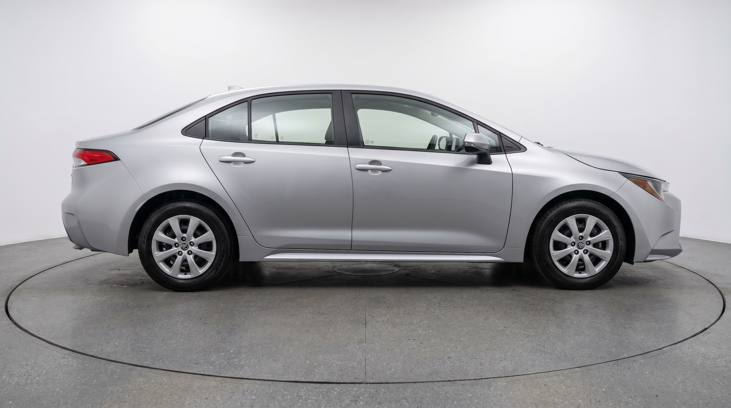 Thumbnail: 2025 Toyota Corolla - 8