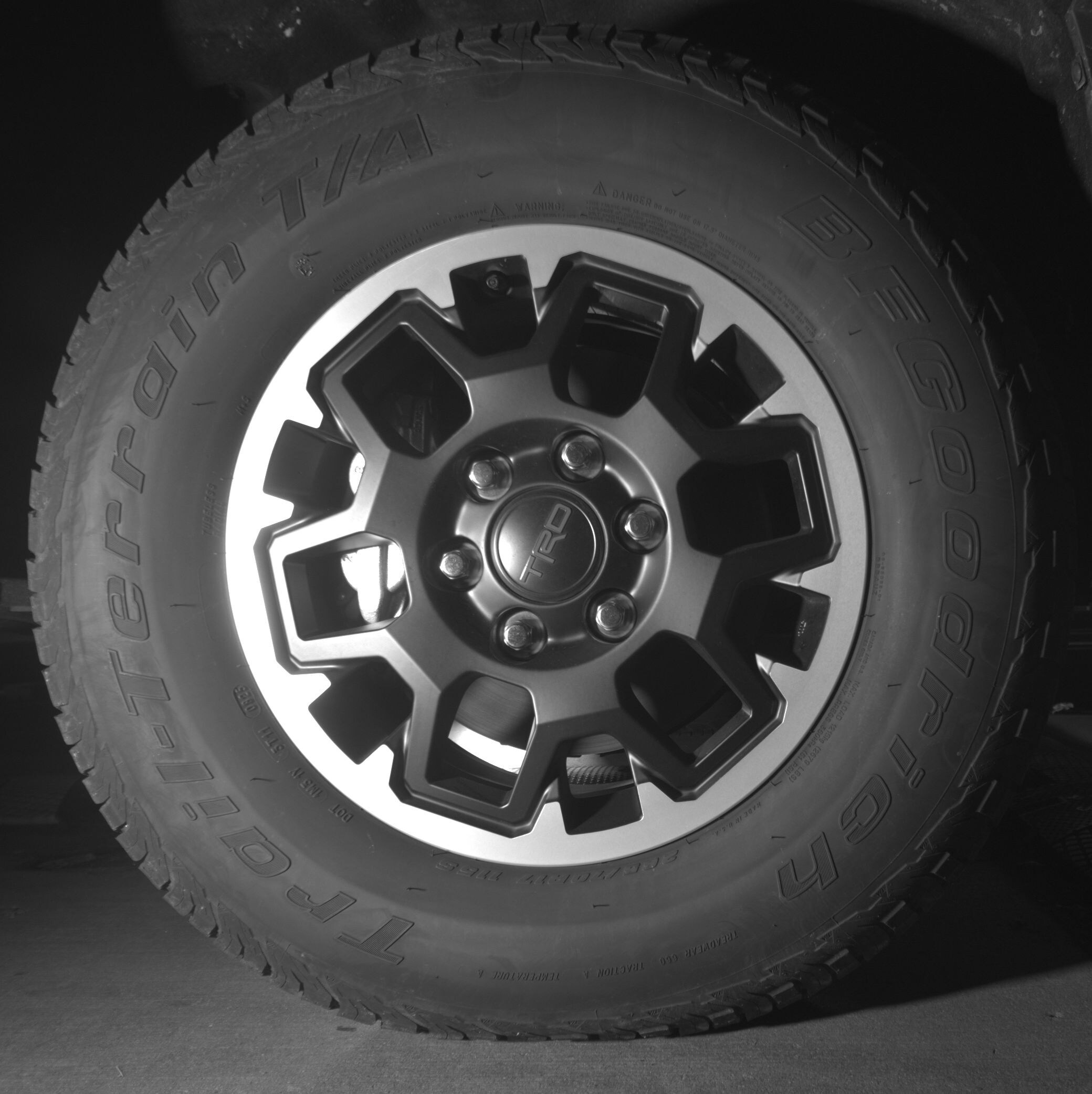 Thumbnail: 2025 Toyota Tacoma - 10