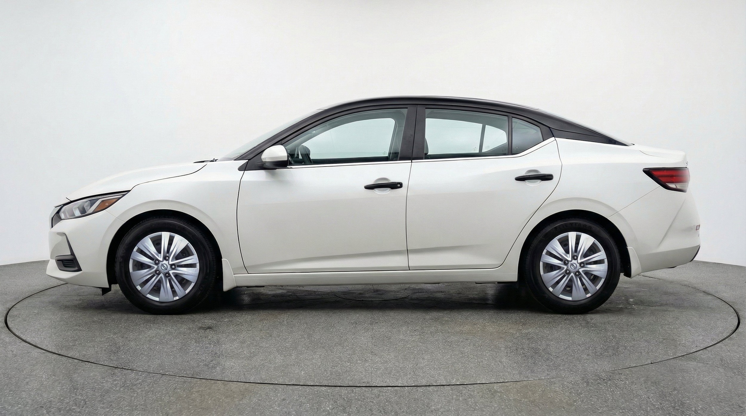 Thumbnail: 2025 Nissan Sentra - 5