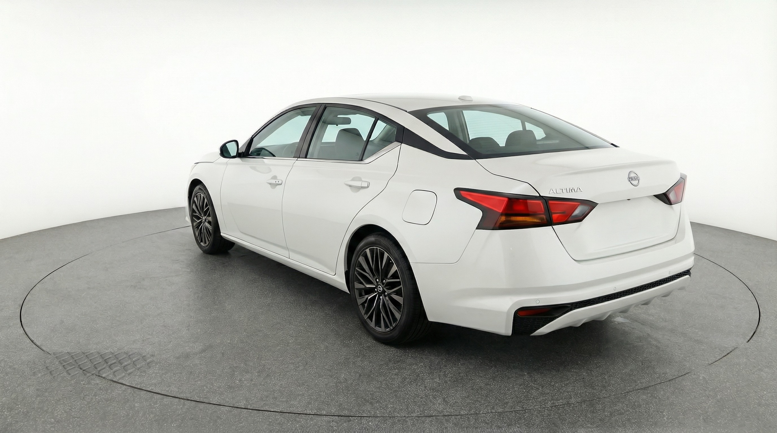 Thumbnail: 2025 Nissan Altima - 5