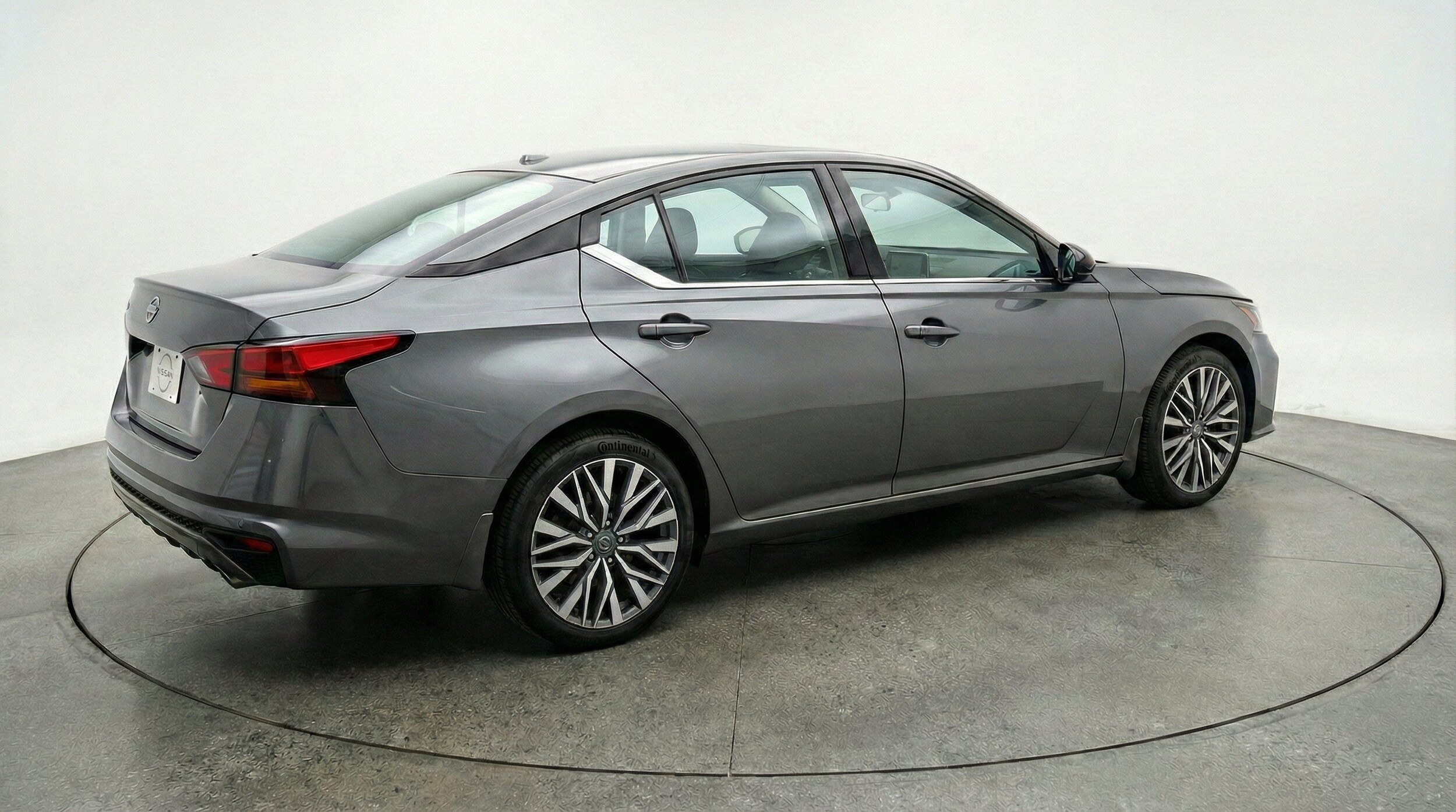 Thumbnail: 2025 Nissan Altima - 9