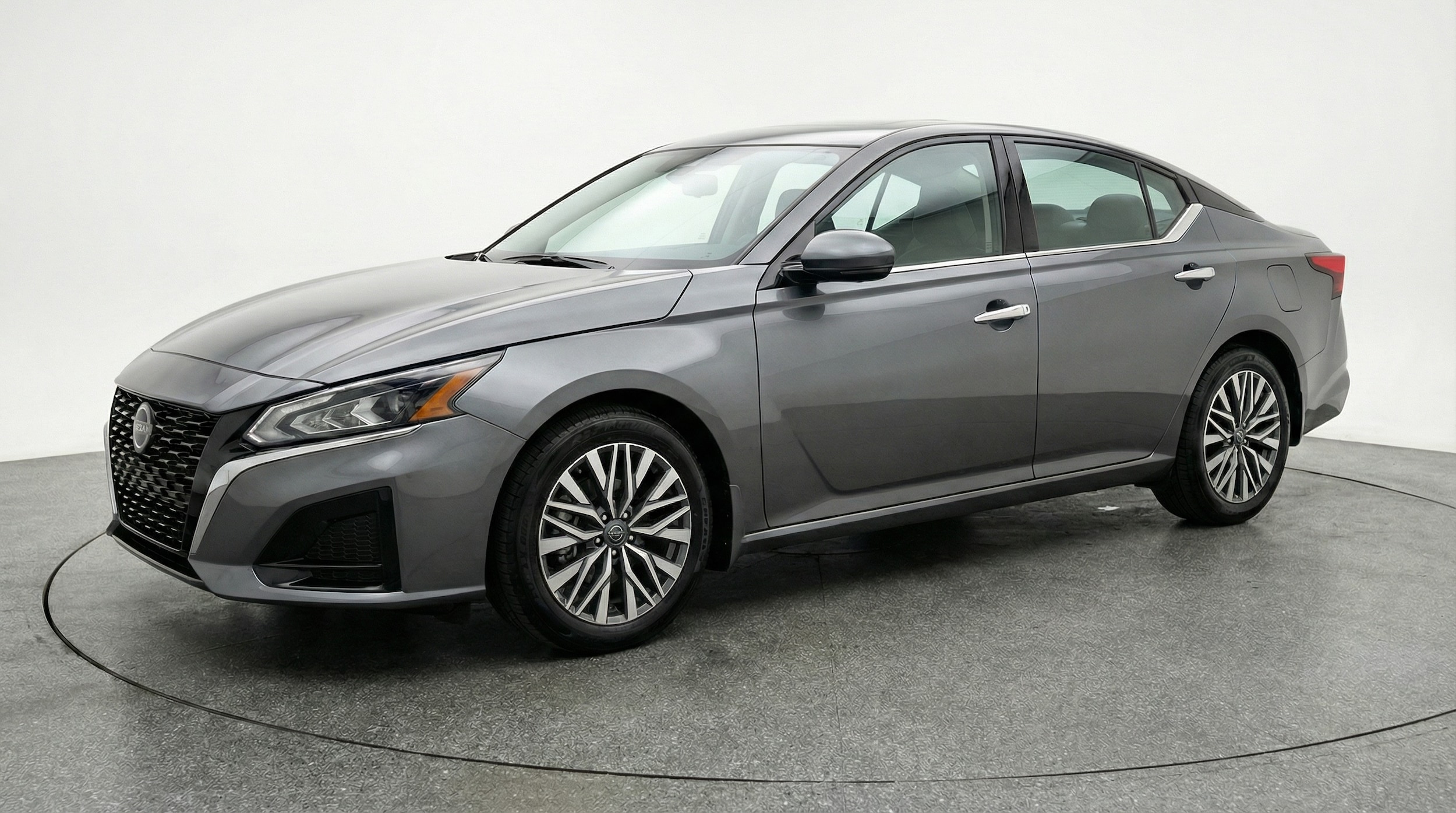 Thumbnail: 2025 Nissan Altima - 3