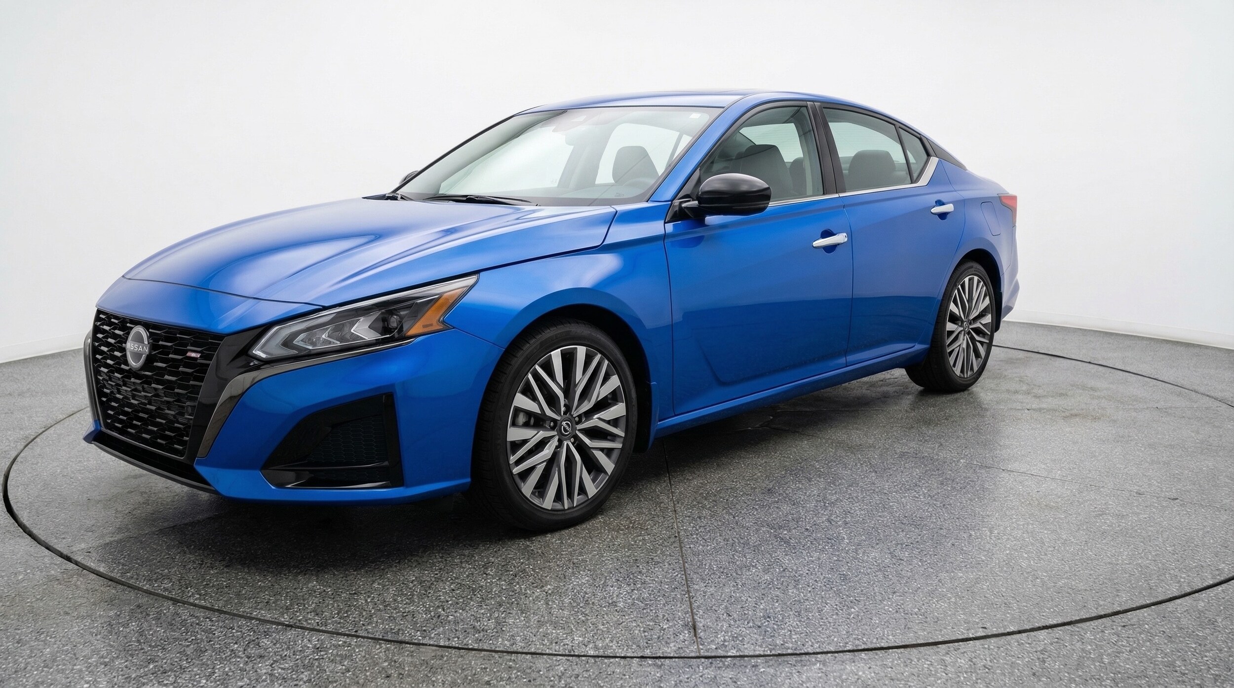 Thumbnail: 2025 Nissan Altima - 3