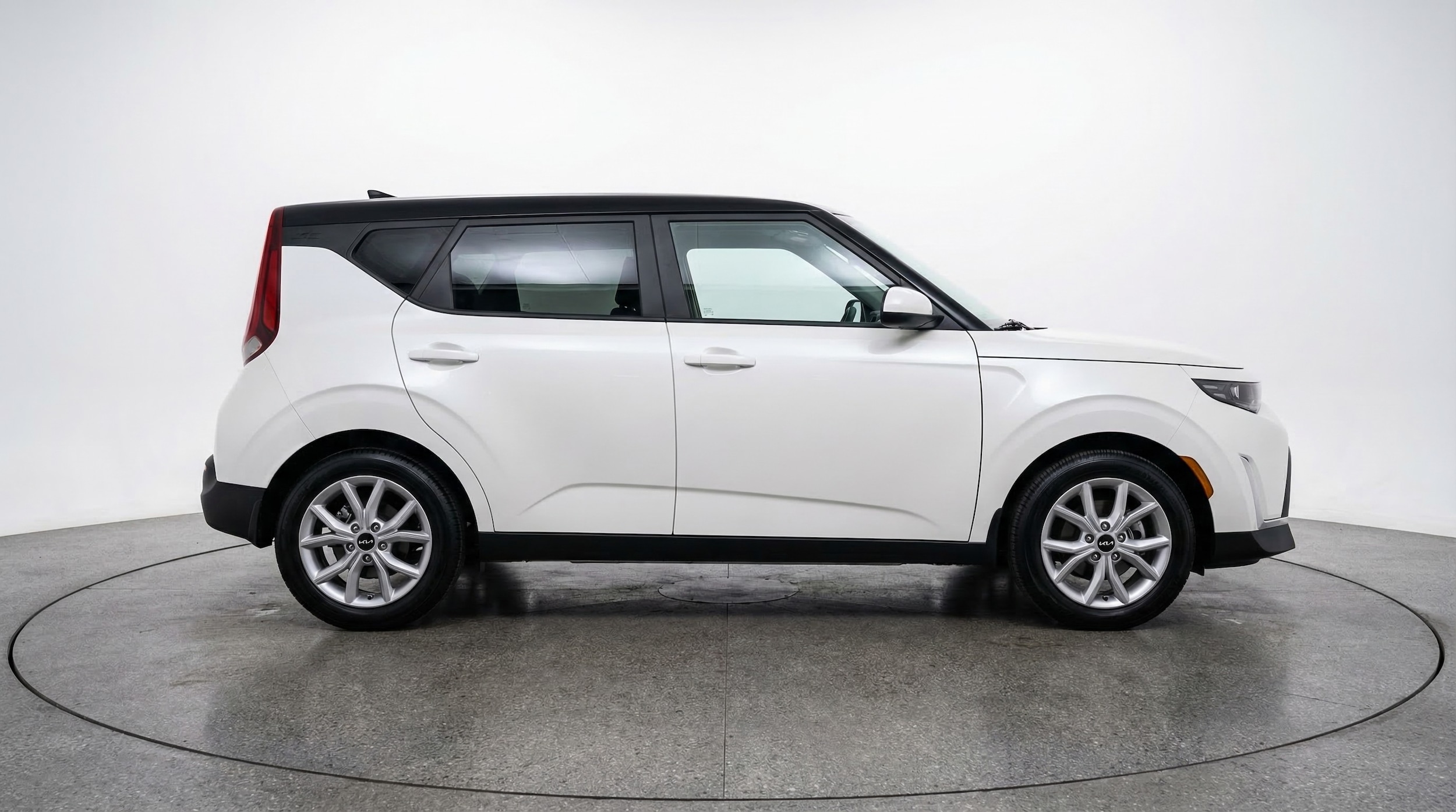 Thumbnail: 2025 Kia Soul - 8