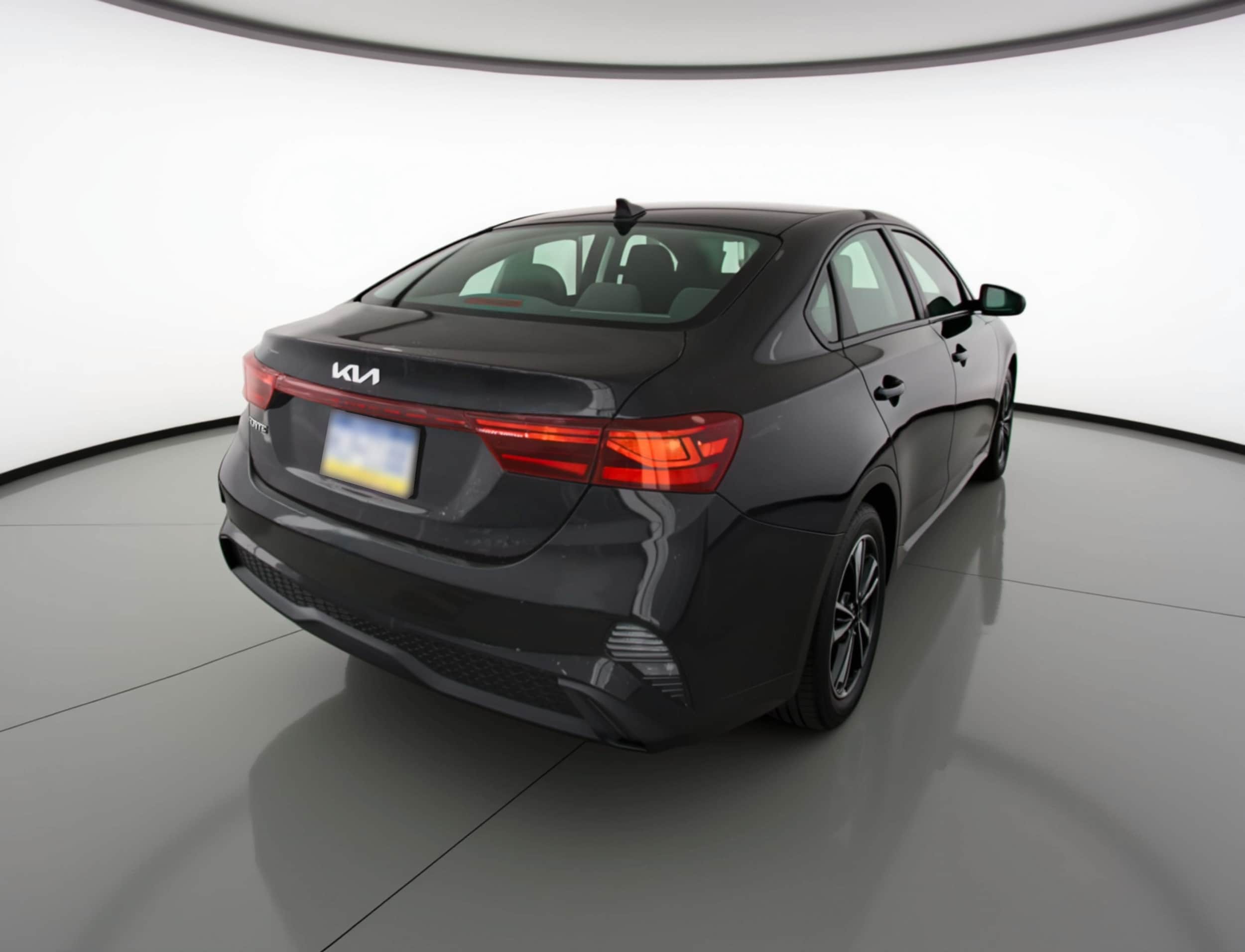 Thumbnail: 2023 Kia Forte - 9