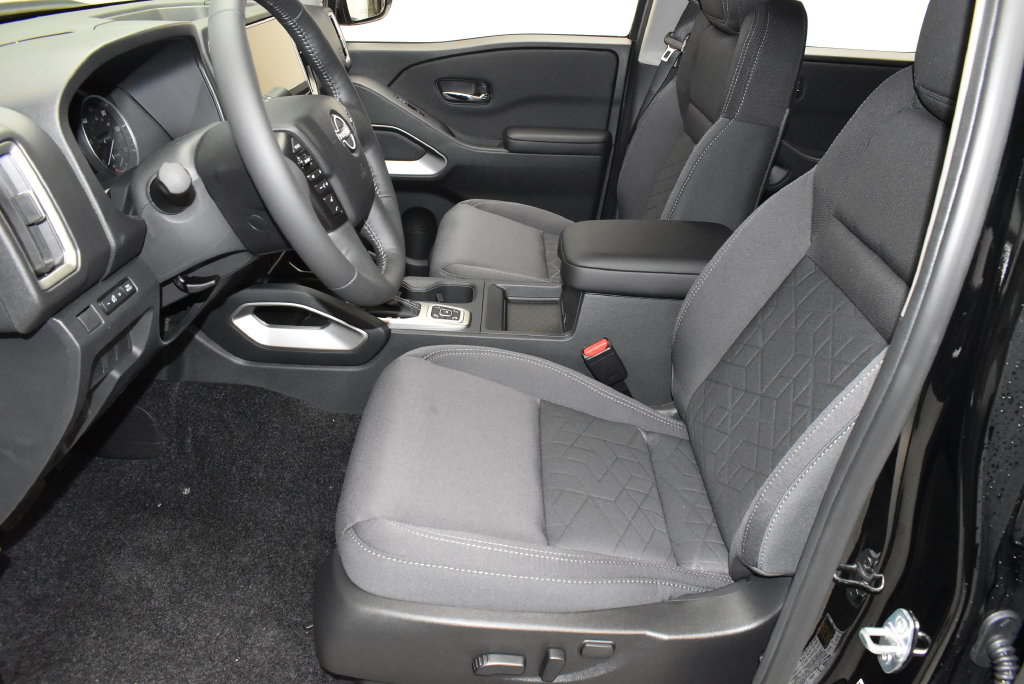 2026 Nissan Frontier SV - Photo 13