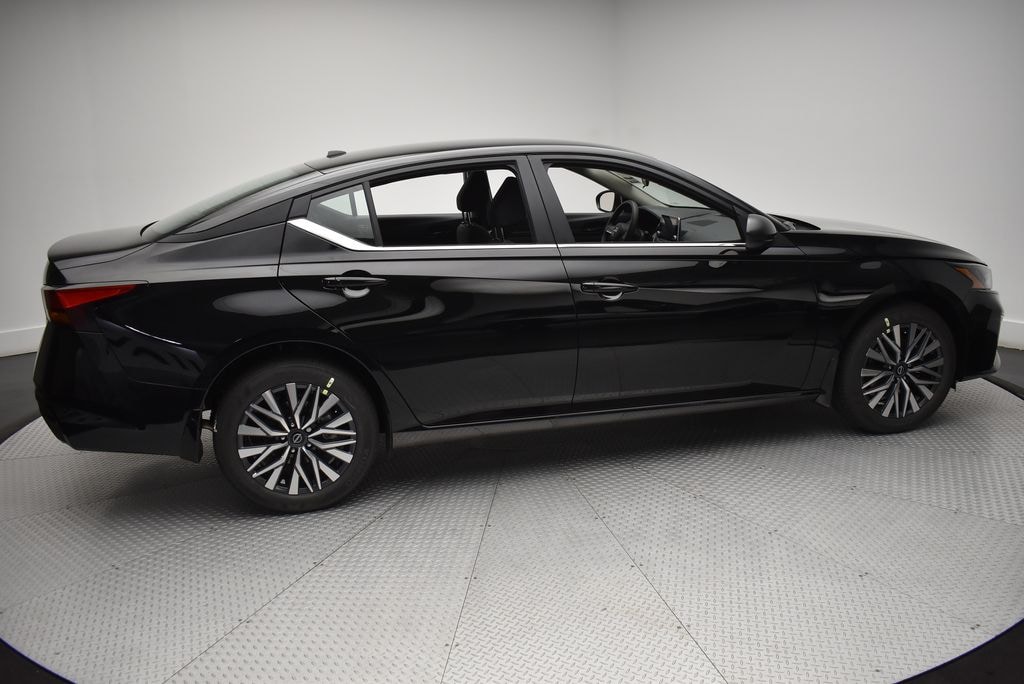 New 2026 Nissan Altima SV Sedan