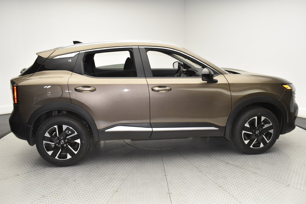 New 2027 Nissan Kicks SV SUV