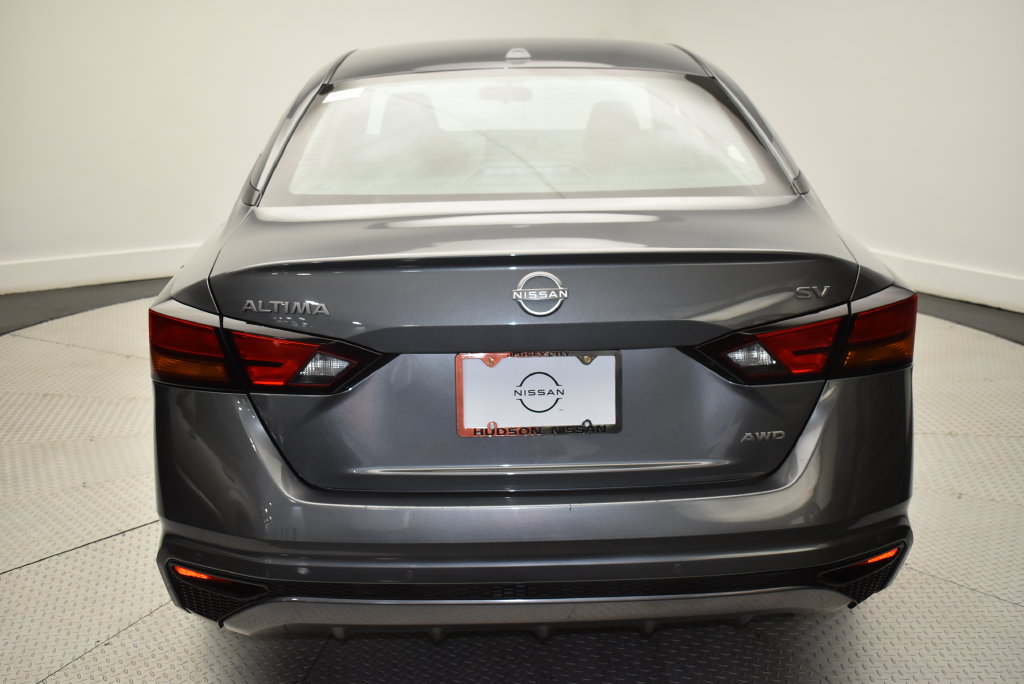 Certified 2024 Nissan