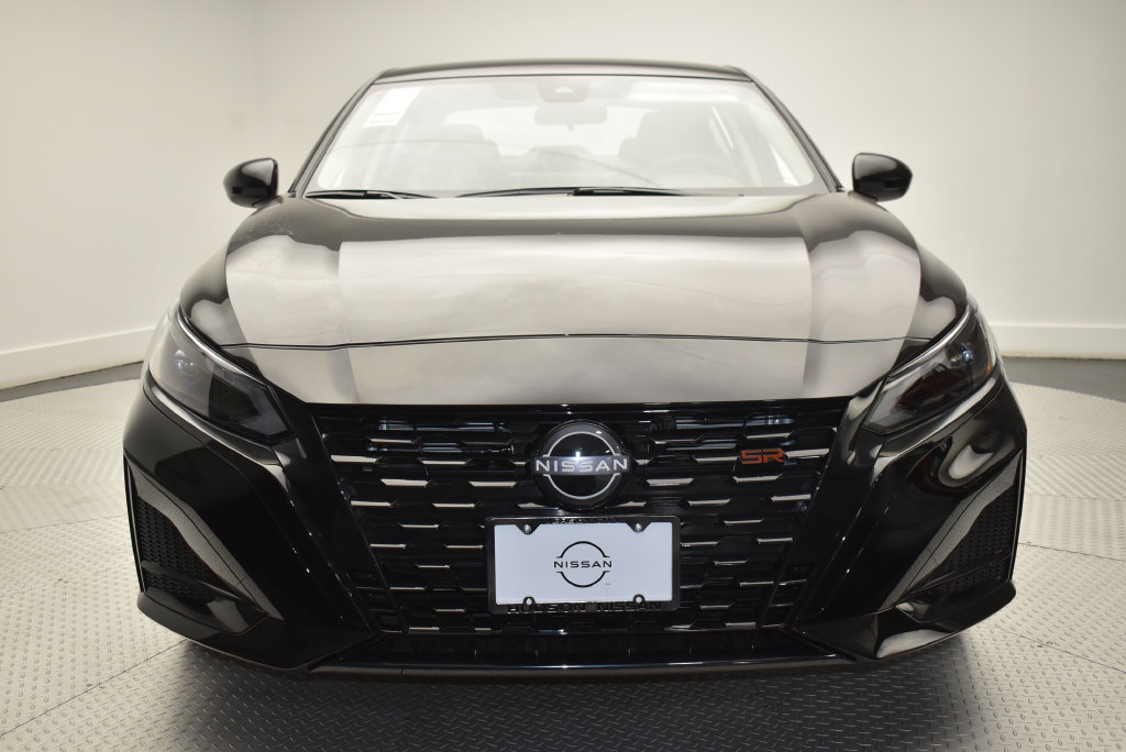 New 2026 Nissan Altima SR Sedan