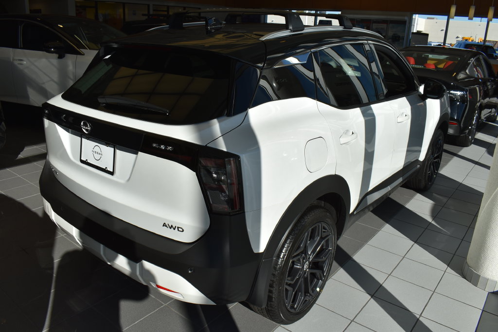 New 2027 Nissan Kicks SR SUV