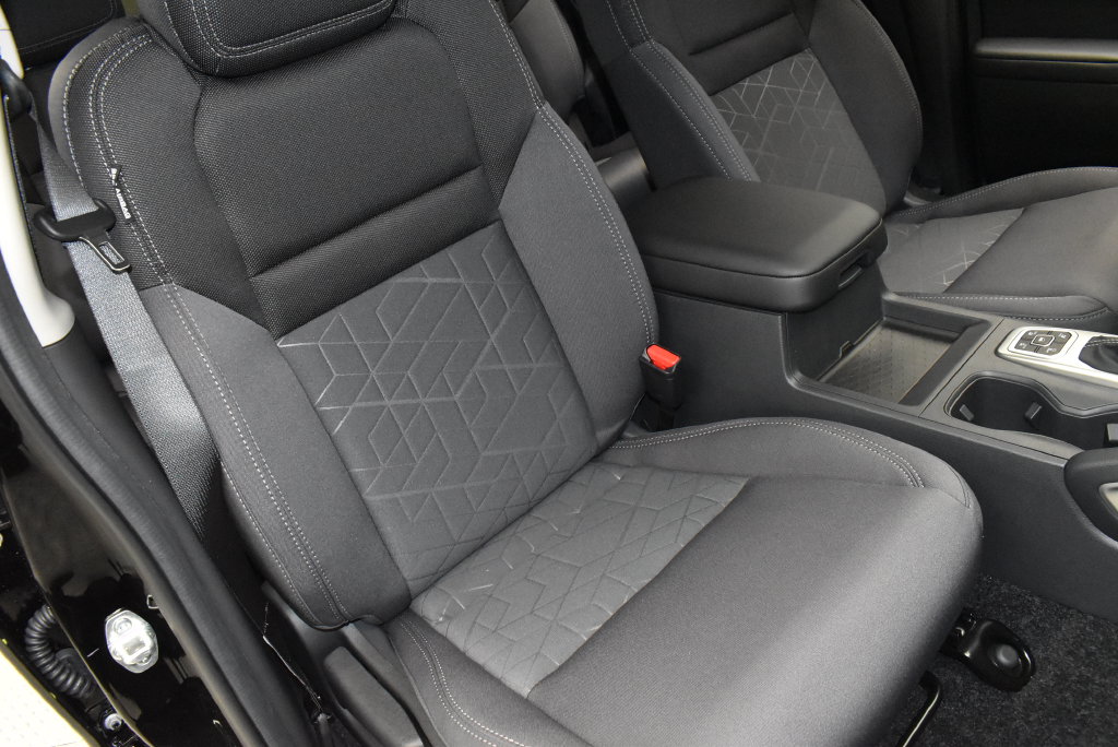 2026 Nissan Frontier SV - Photo 30