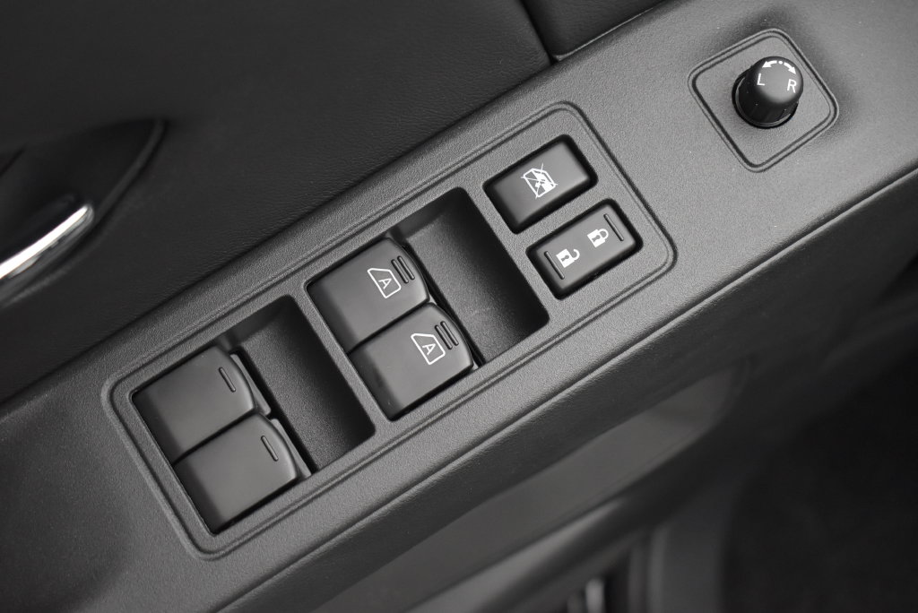 2026 Nissan Frontier SV - Photo 12