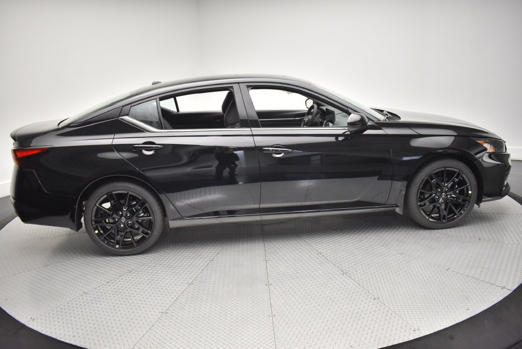 New 2026 Nissan Altima SR Sedan