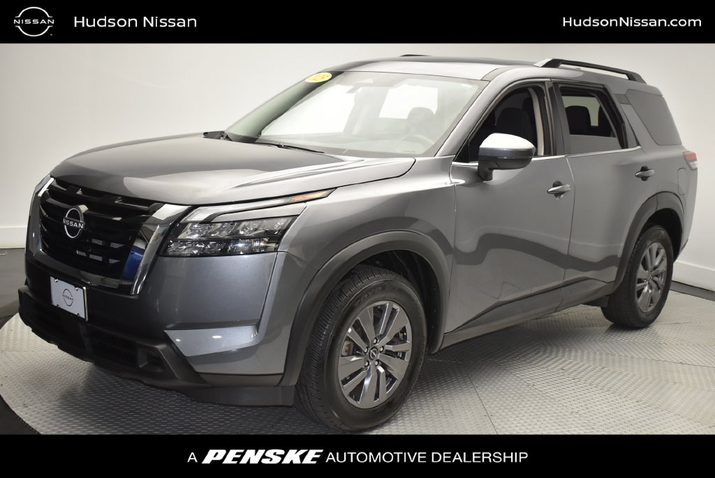 Certified 2025 Nissan Pathfinder SV SUV