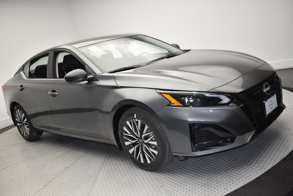 New 2026 Nissan Altima SV Sedan