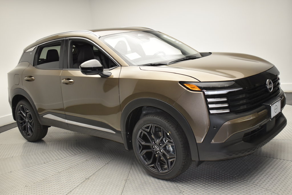New 2027 Nissan Kicks SR SUV