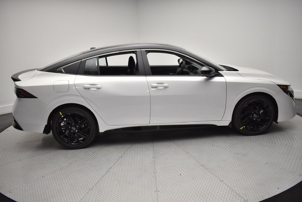 New 2027 Nissan Sentra SR Sedan