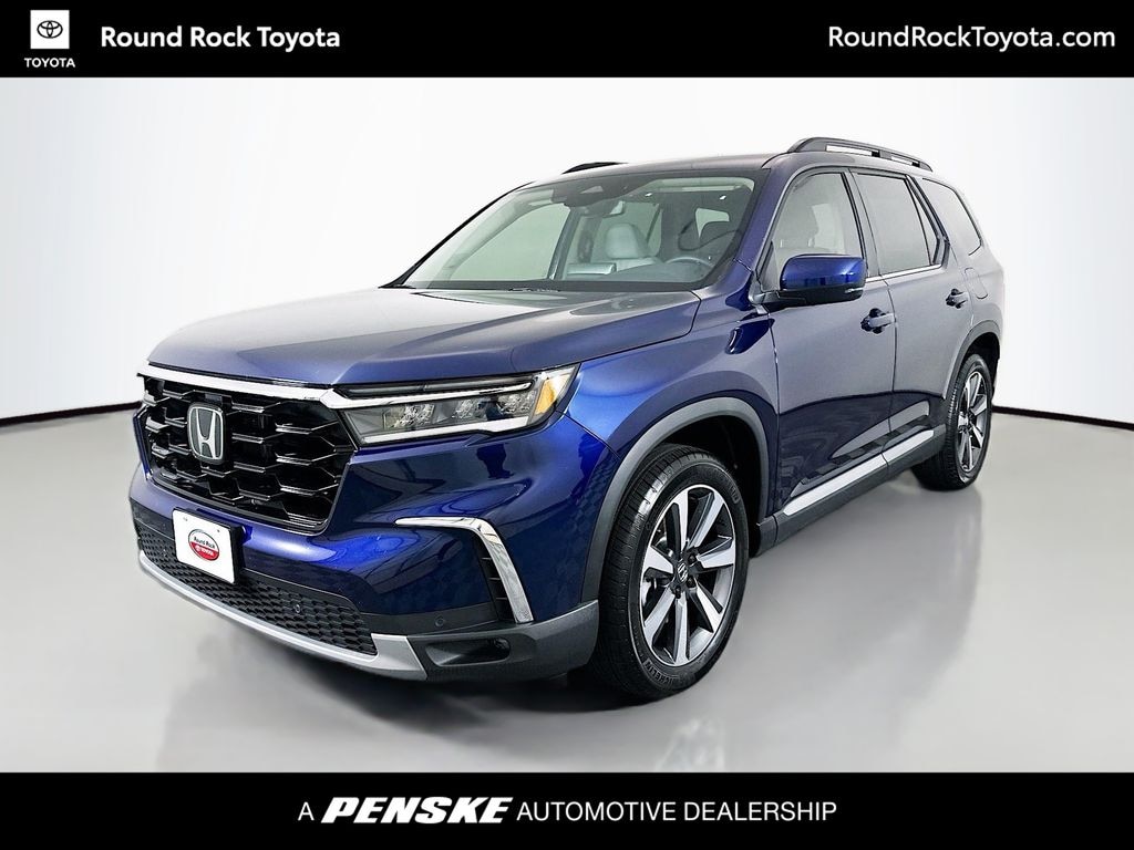 Used 2025 Honda Pilot Touring SUV
