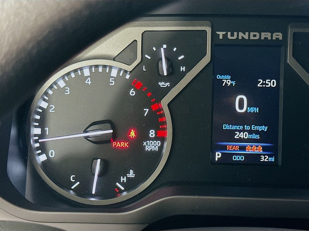 2025 Toyota Tundra SR5 - Photo 12