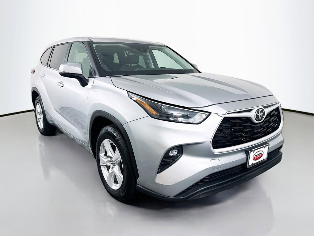 Certified 2025 Toyota Highlander LE SUV