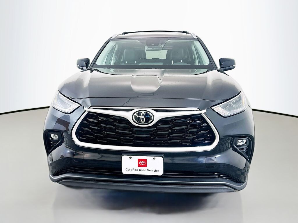 Used 2024 Toyota Highlander XLE SUV