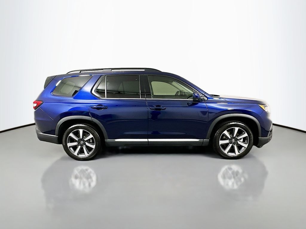 Used 2025 Honda Pilot Touring SUV