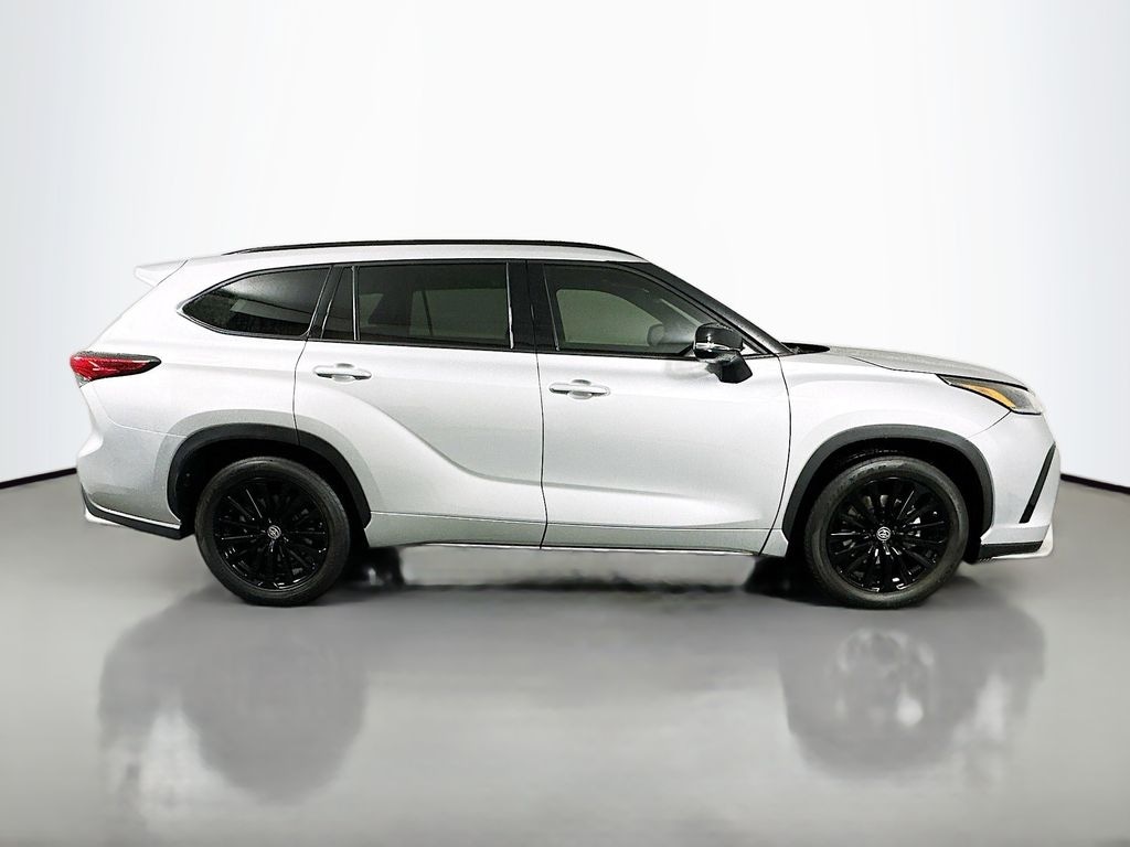 Used 2023 Toyota Highlander XSE SUV