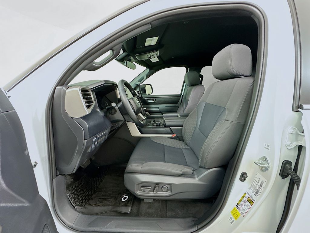 2026 Toyota Tundra SR5 - Photo 20