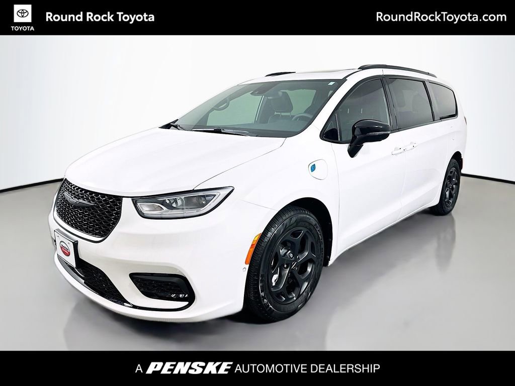 2024 Chrysler Pacifica PHEV Select