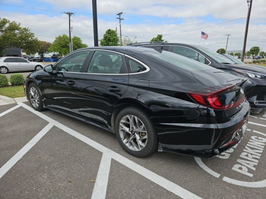 Used 2021 Hyundai Sonata SEL Sedan