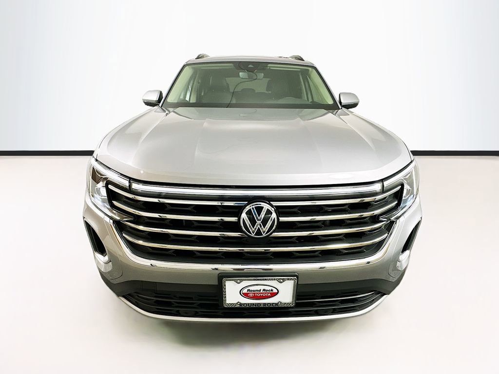 Used 2024 Volkswagen Atlas SE w/Tech with VIN 1V2WR2CA7RC502546 for sale in Round Rock, TX