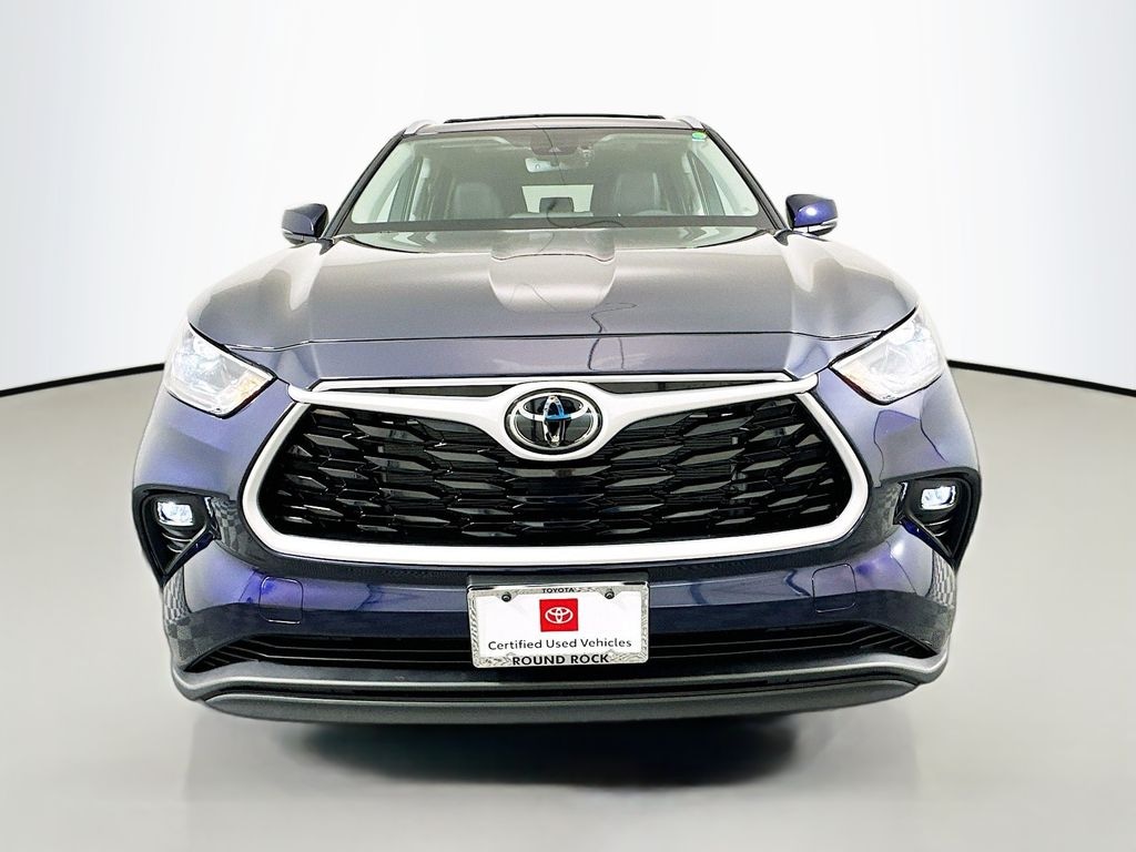 Used 2025 Toyota Highlander XLE SUV