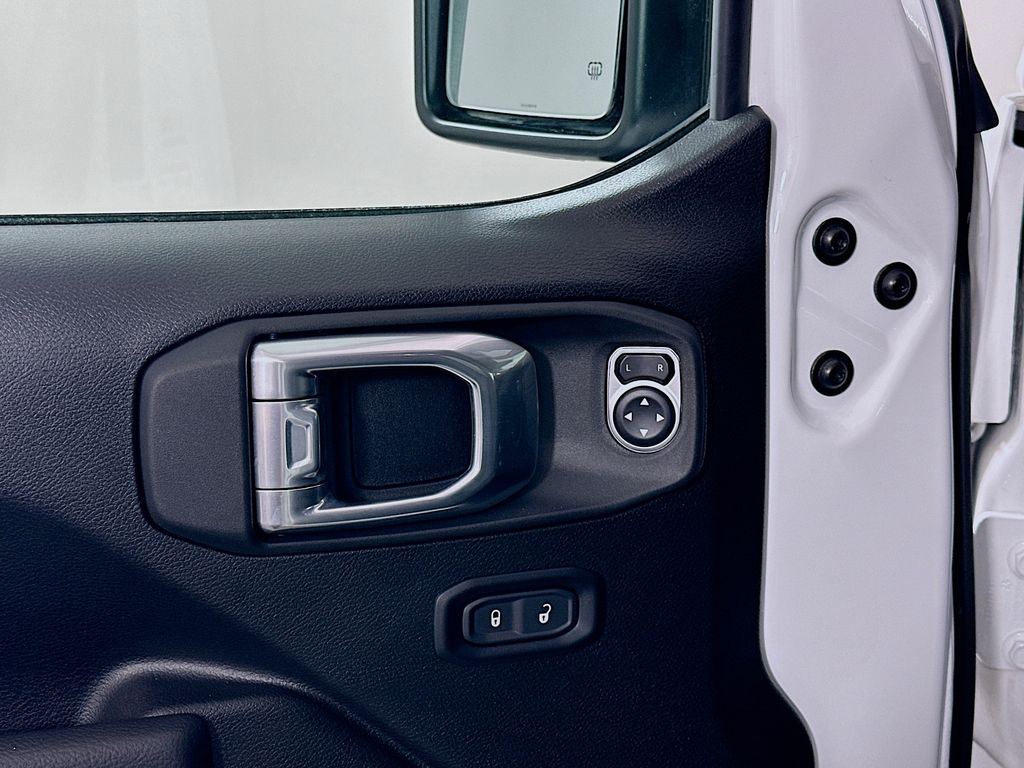 2024 Jeep Gladiator Rubicon - Photo 17