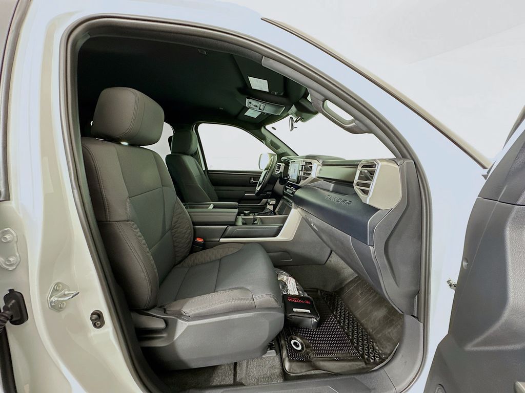 2026 Toyota Tundra SR5 - Photo 27