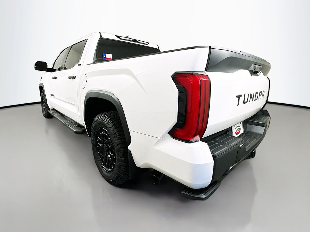 2026 Toyota Tundra SR5 - Photo 7