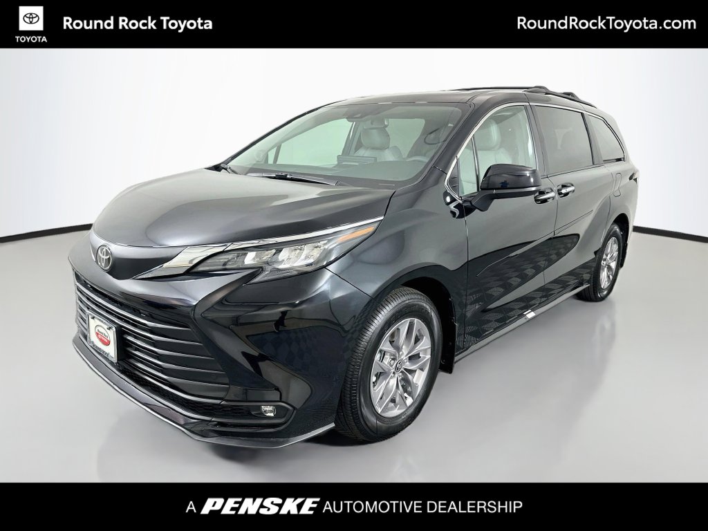 2026 Toyota Sienna XLE Van Passenger Van