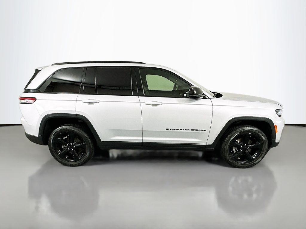 Used 2024 Jeep Grand Cherokee Altitude X SUV